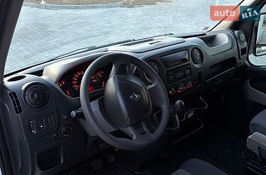 Эвакуатор Renault Master 2015 в Ужгороде