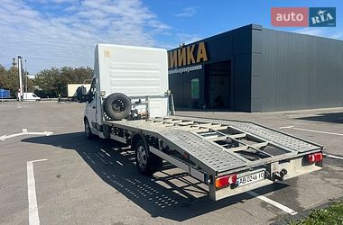 Евакуатор Renault Master 2014 в Вінниці