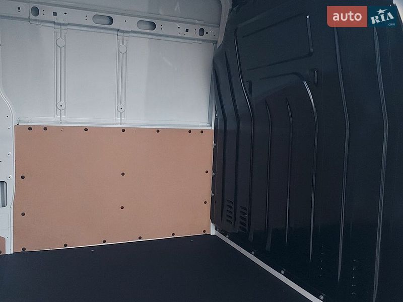 Грузовой фургон Renault Master 2022 в Львове