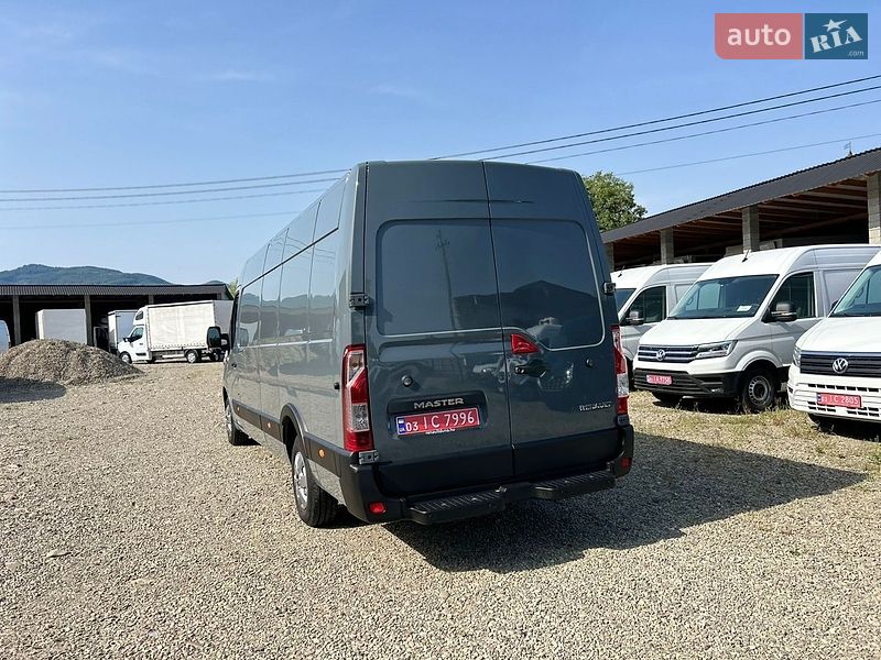 Вантажний фургон Renault Master 2022 в Хусті