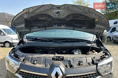 Вантажний фургон Renault Master 2022 в Хусті