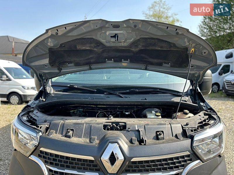 Вантажний фургон Renault Master 2022 в Хусті
