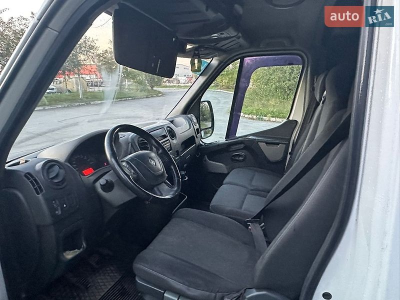 Грузовой фургон Renault Master 2012 в Житомире