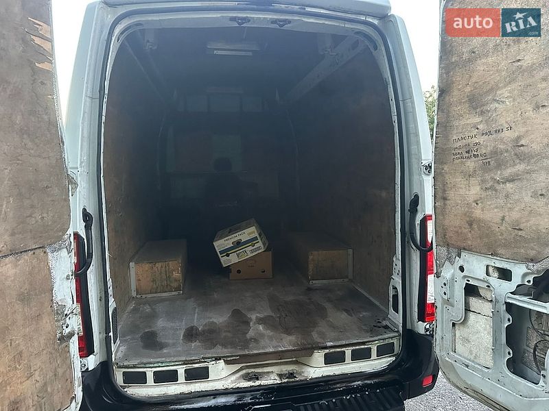 Грузовой фургон Renault Master 2012 в Житомире