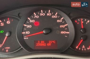 Вантажний фургон Renault Master 2015 в Львові