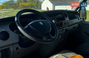 Вантажний фургон Renault Master 2006 в Острозі