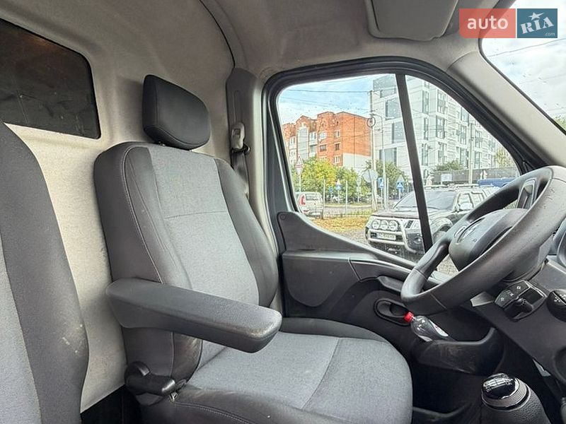 Вантажний фургон Renault Master 2022 в Луцьку