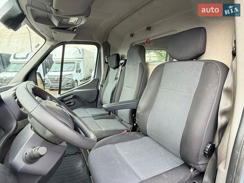Вантажний фургон Renault Master 2022 в Луцьку