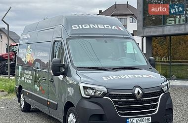Вантажний фургон Renault Master 2024 в Луцьку