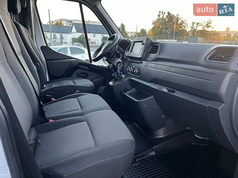 Мікроавтобус вантажний (до 3,5т) Renault Master 2023 в Умані