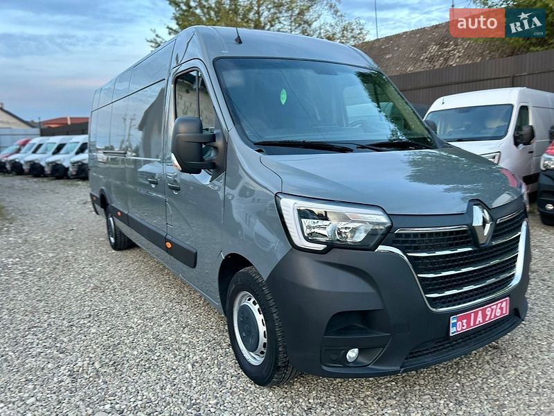 Грузовой фургон Renault Master 2022 в Хусте