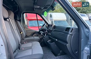 Грузовой фургон Renault Master 2022 в Хусте