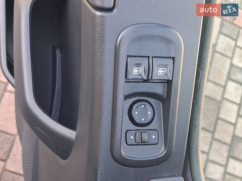 Микроавтобус грузовой (до 3,5т) Renault Master 2022 в Калуше