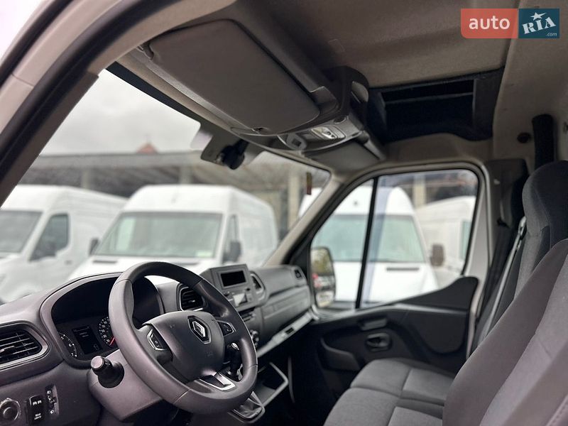Тентованый Renault Master 2022 в Хусте