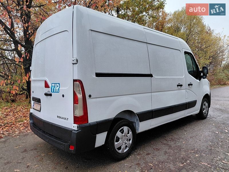 Вантажний фургон Renault Master 2023 в Івано-Франківську