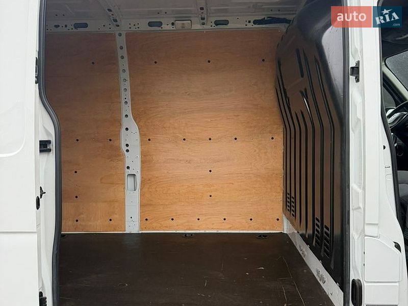 Вантажний фургон Renault Master 2018 в Ковелі
