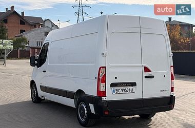 Вантажний фургон Renault Master 2017 в Львові