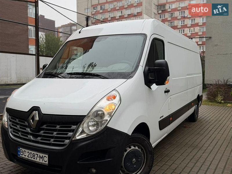 Грузовой фургон Renault Master 2015 в Львове