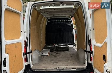 Грузовой фургон Renault Master 2015 в Львове