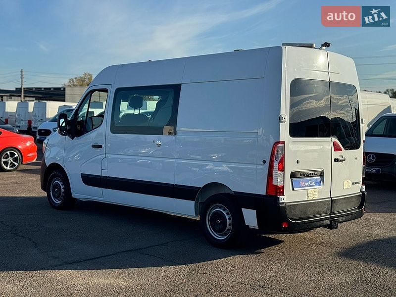 Грузопассажирский фургон Renault Master 2020 в Киеве