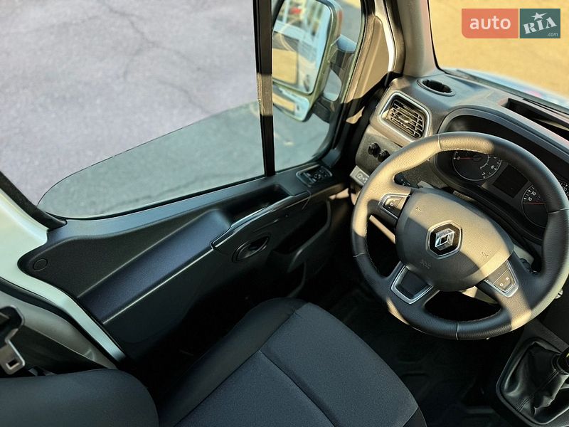 Грузопассажирский фургон Renault Master 2020 в Киеве