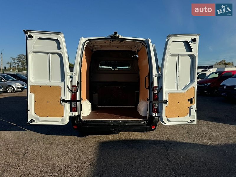 Грузопассажирский фургон Renault Master 2020 в Киеве