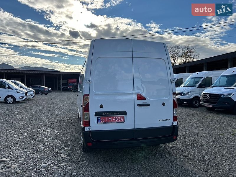 Вантажний фургон Renault Master 2018 в Хусті