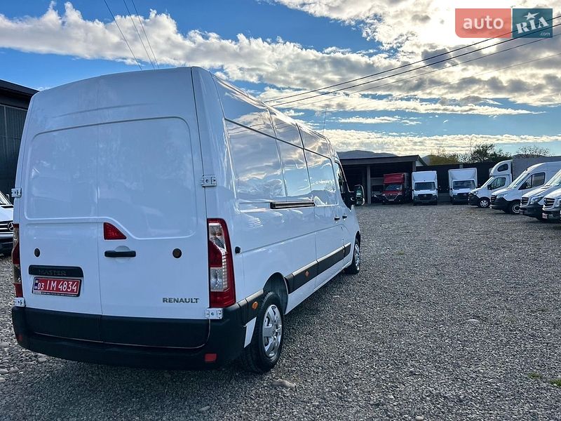 Вантажний фургон Renault Master 2018 в Хусті