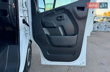 Грузопассажирский фургон Renault Master 2018 в Киеве