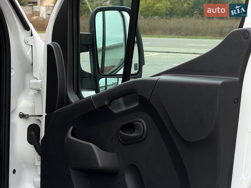 Вантажний фургон Renault Master 2021 в Луцьку