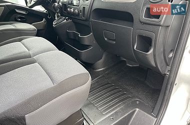 Вантажний фургон Renault Master 2015 в Луцьку
