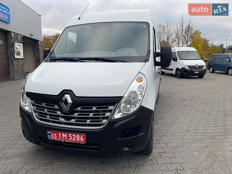 Вантажний фургон Renault Master 2015 в Луцьку