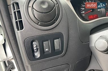 Вантажний фургон Renault Master 2015 в Луцьку