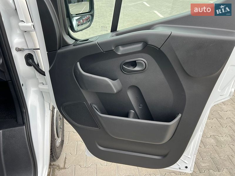 Вантажний фургон Renault Master 2022 в Дубні