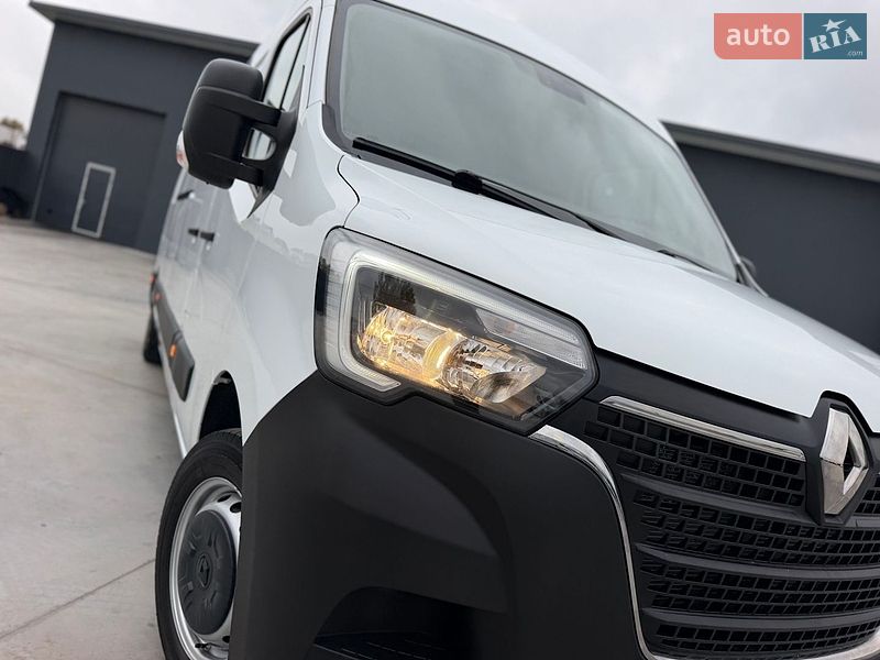 Вантажний фургон Renault Master 2022 в Дубні