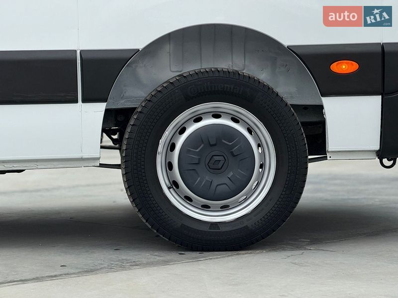 Вантажний фургон Renault Master 2022 в Дубні