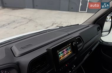 Вантажний фургон Renault Master 2022 в Дубні