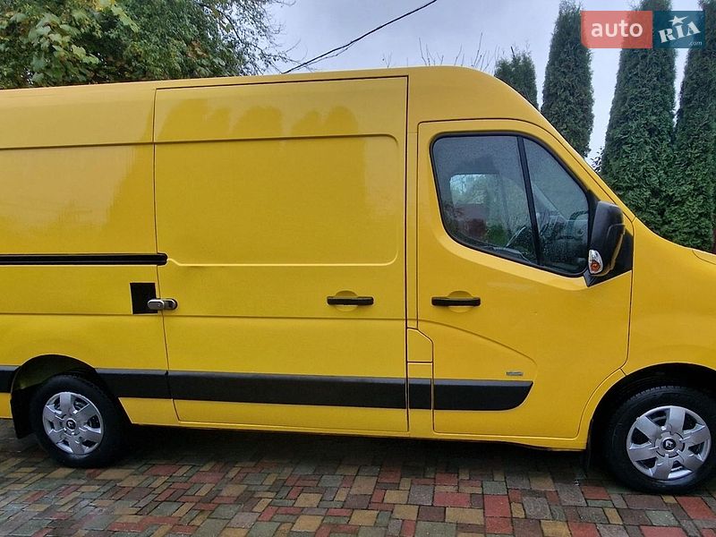 Грузовой фургон Renault Master 2020 в Пустомытах
