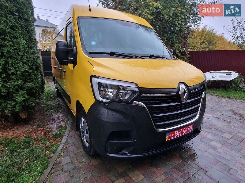 Грузовой фургон Renault Master 2020 в Пустомытах