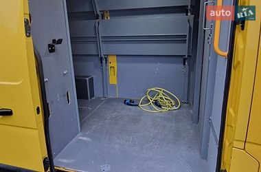 Грузовой фургон Renault Master 2020 в Пустомытах