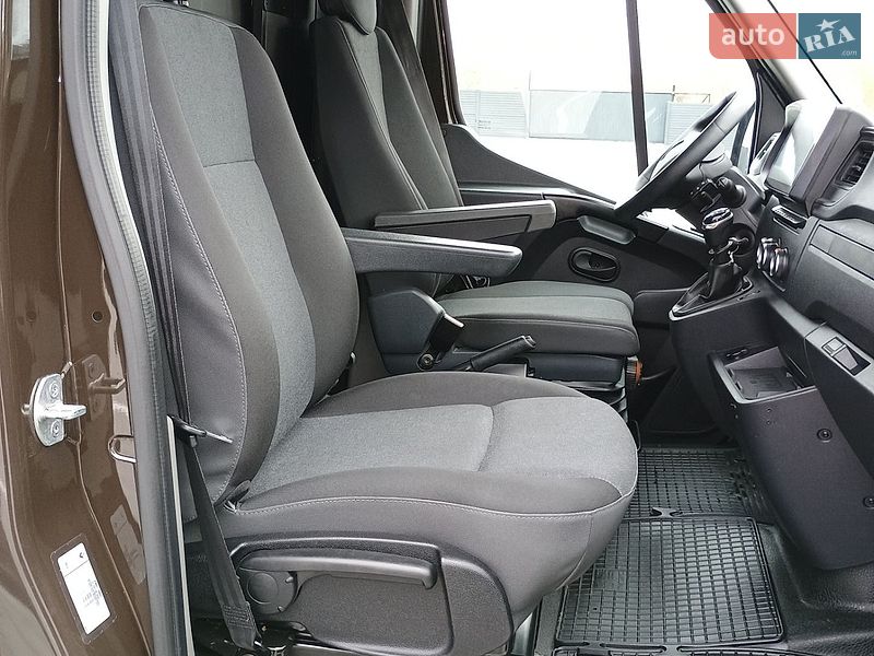 Грузовой фургон Renault Master 2020 в Дубно
