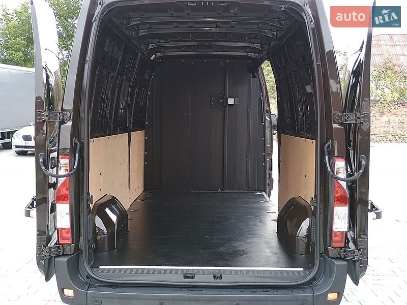 Грузовой фургон Renault Master 2020 в Дубно