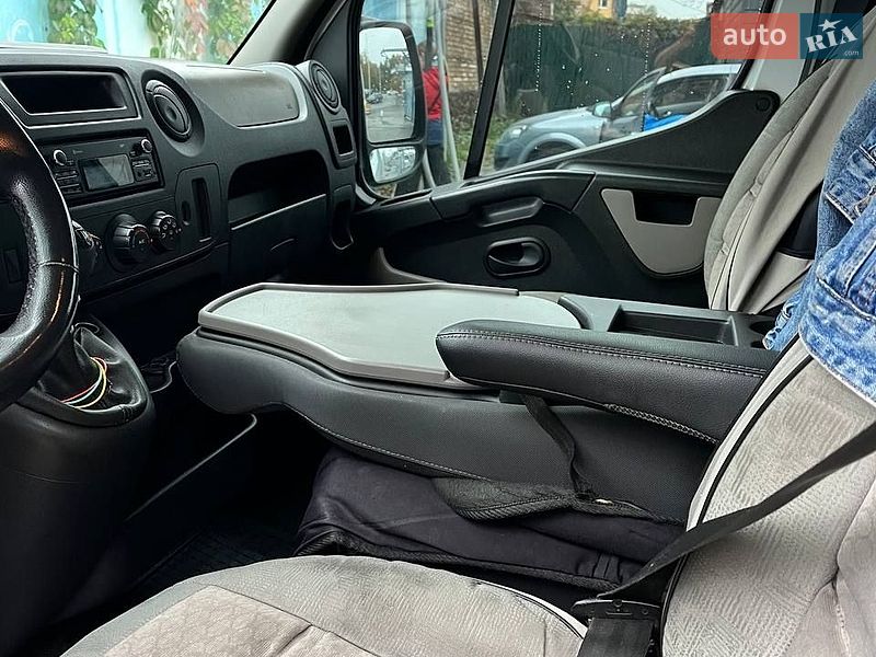 Вантажний фургон Renault Master 2015 в Києві