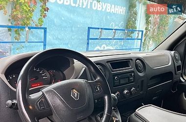Вантажний фургон Renault Master 2015 в Києві