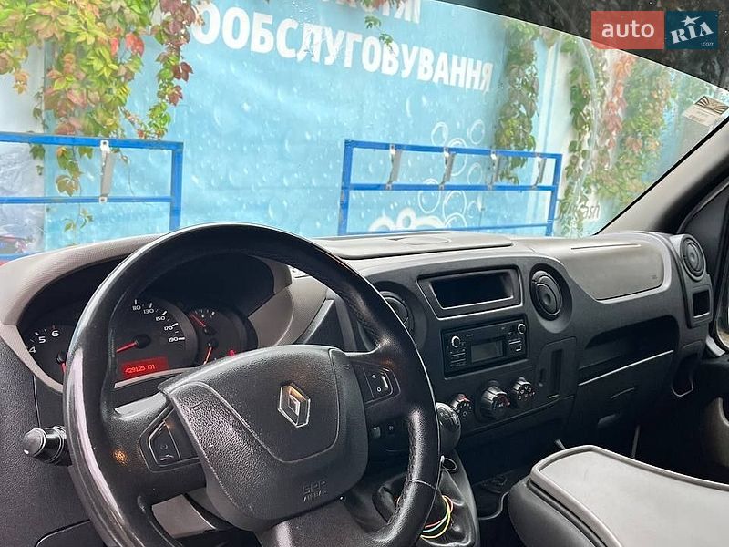 Вантажний фургон Renault Master 2015 в Києві