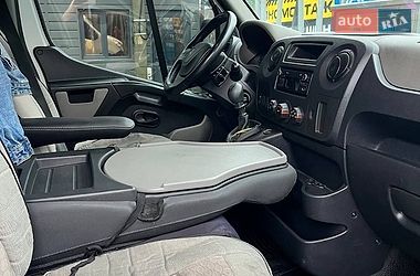Вантажний фургон Renault Master 2015 в Києві