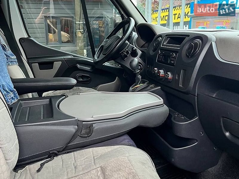 Вантажний фургон Renault Master 2015 в Києві