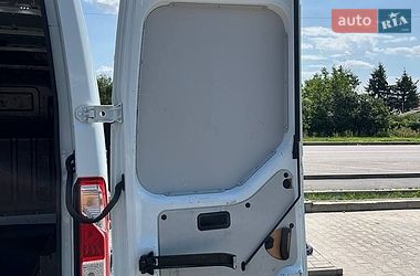 Вантажний фургон Renault Master 2015 в Києві