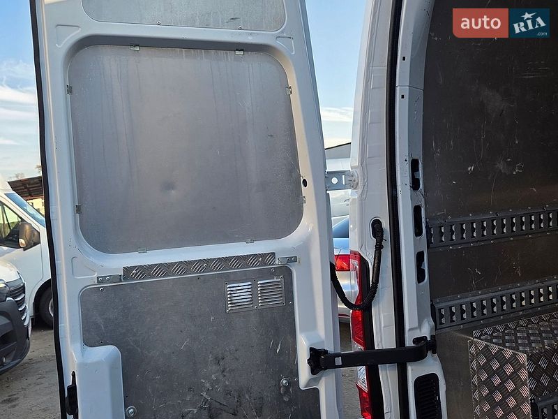 Грузовой фургон Renault Master 2023 в Днепре