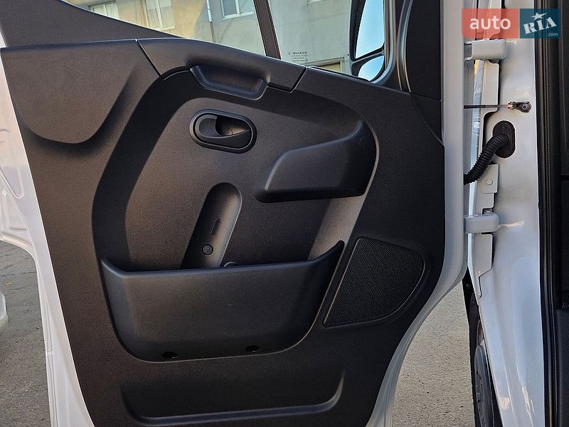 Грузовой фургон Renault Master 2023 в Днепре